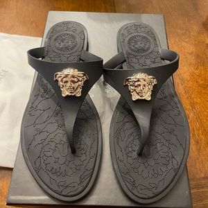Versace Black and gold Medusa flip flops sz 38
